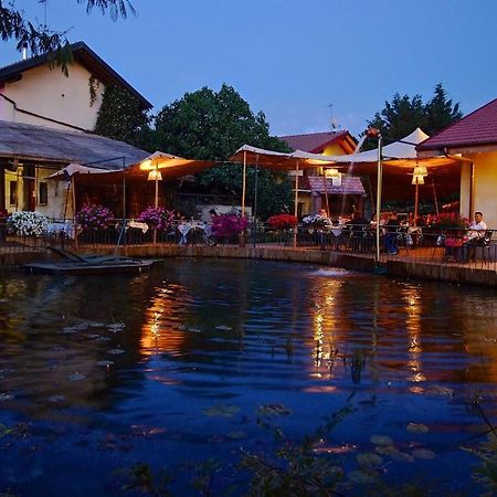 Agriturismo Cascina Madonnina Pregnana Milanese Bagian luar foto